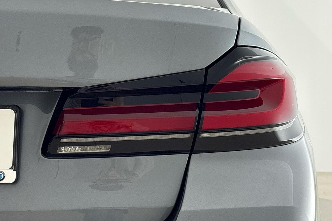 2021 BMW 5-Series - 4