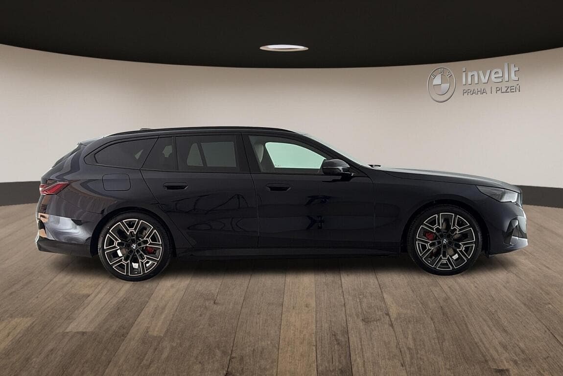 2025 BMW 5-SERIES - 2
