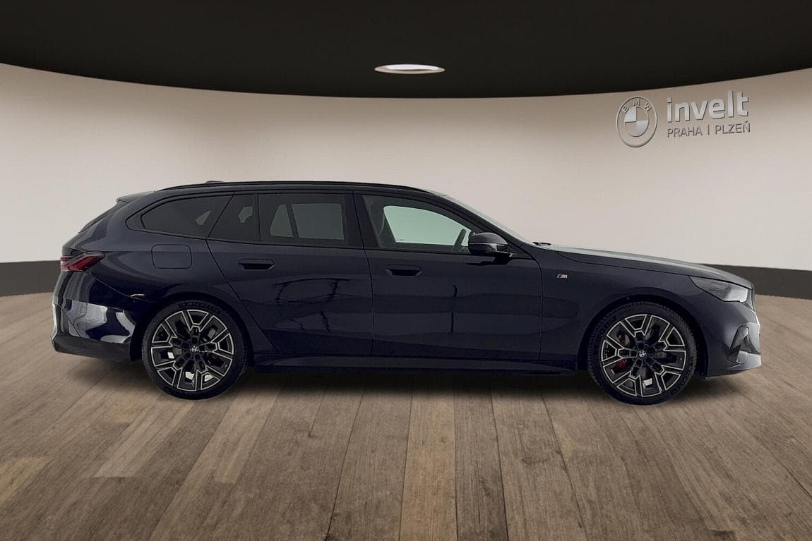 2025 BMW 5-SERIES - 2