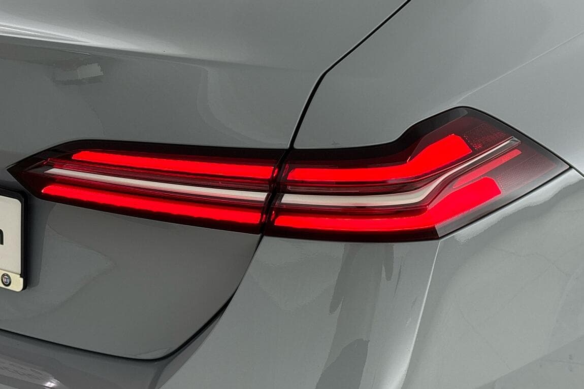 2024 BMW 5-SERIES - 5