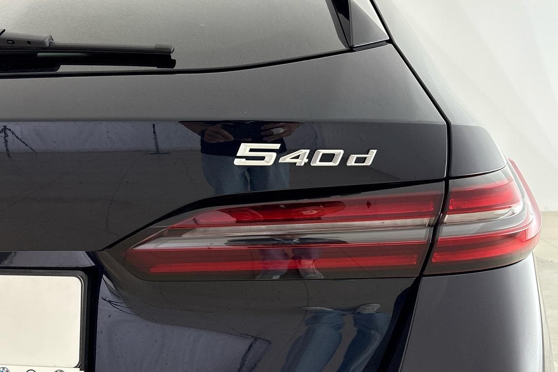 2024 BMW 5-Series - 4