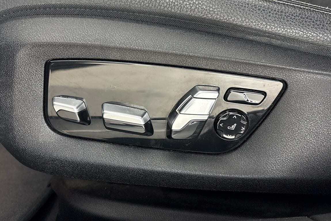 2020 BMW 7-Series - 17