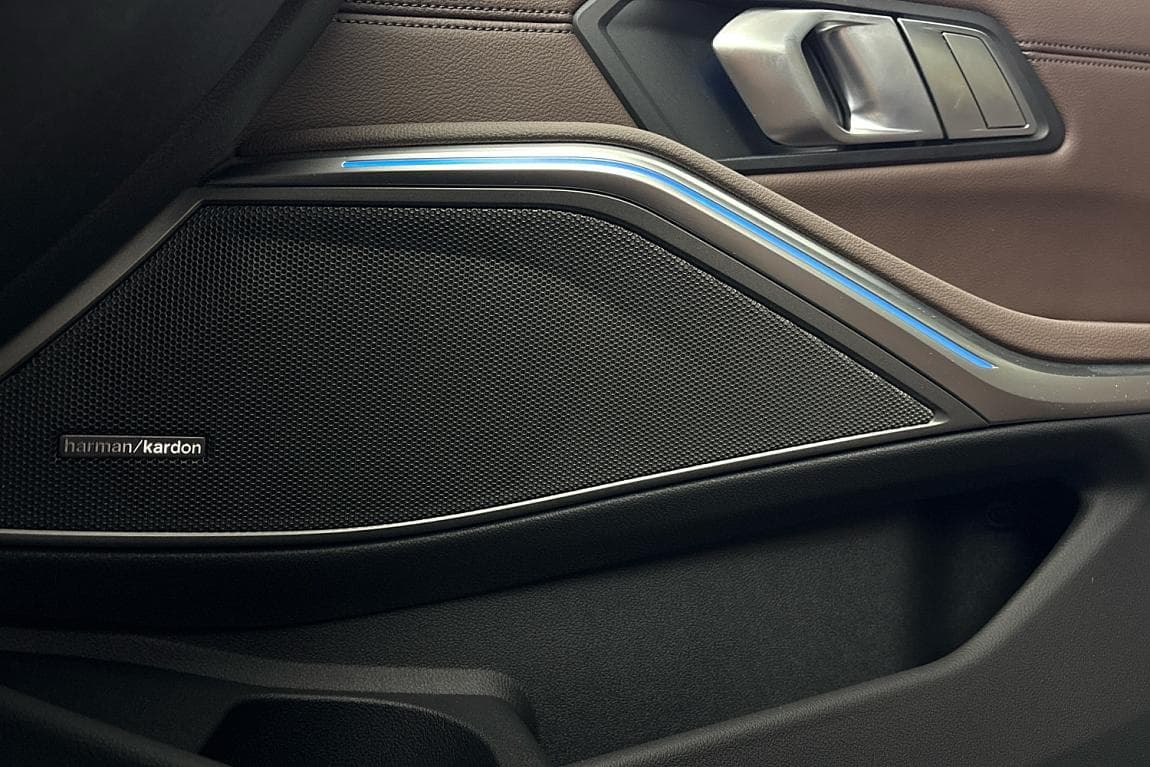 2025 BMW 3-Series - 16