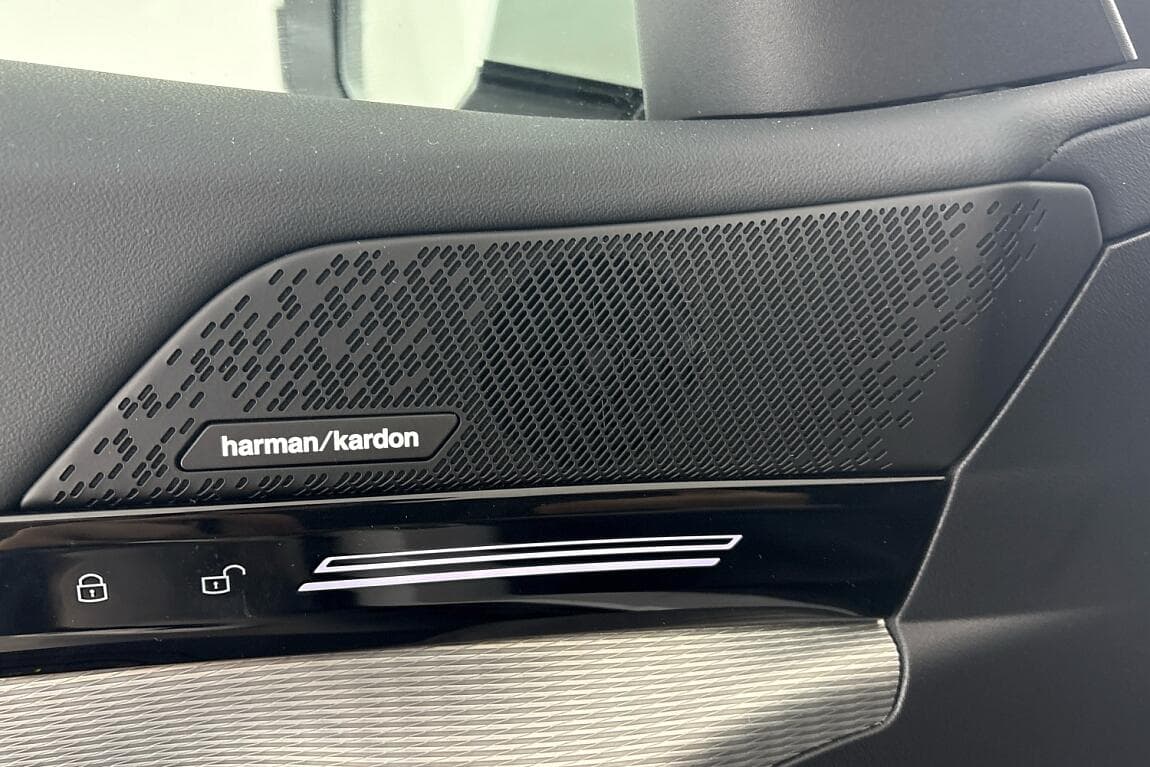 2024 BMW 5-Series - 16