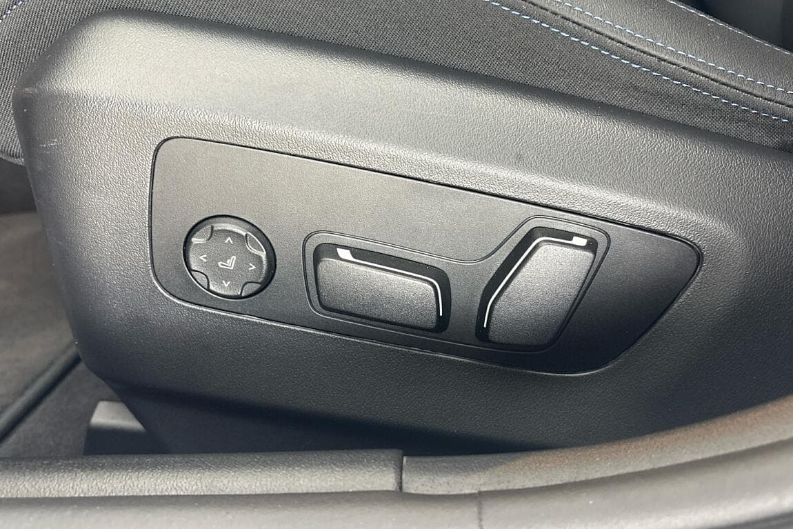 2024 BMW 5-Series - 17