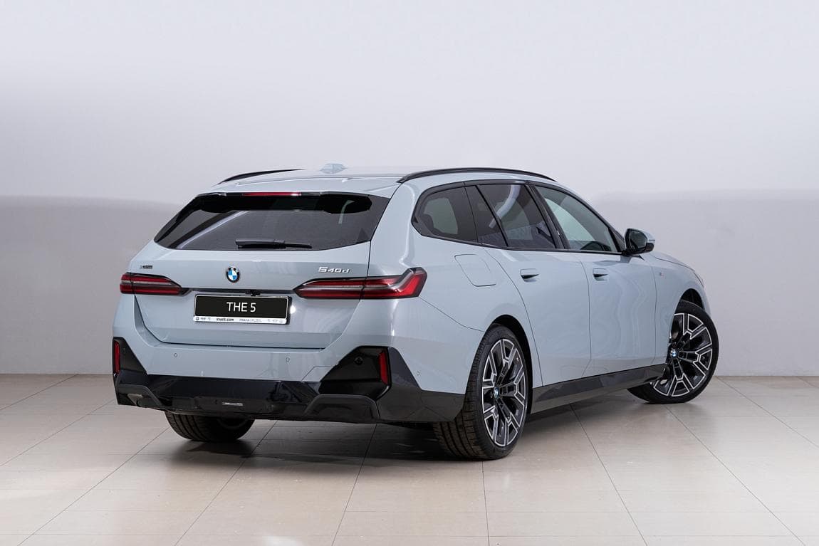2024 BMW 5-Series - 3