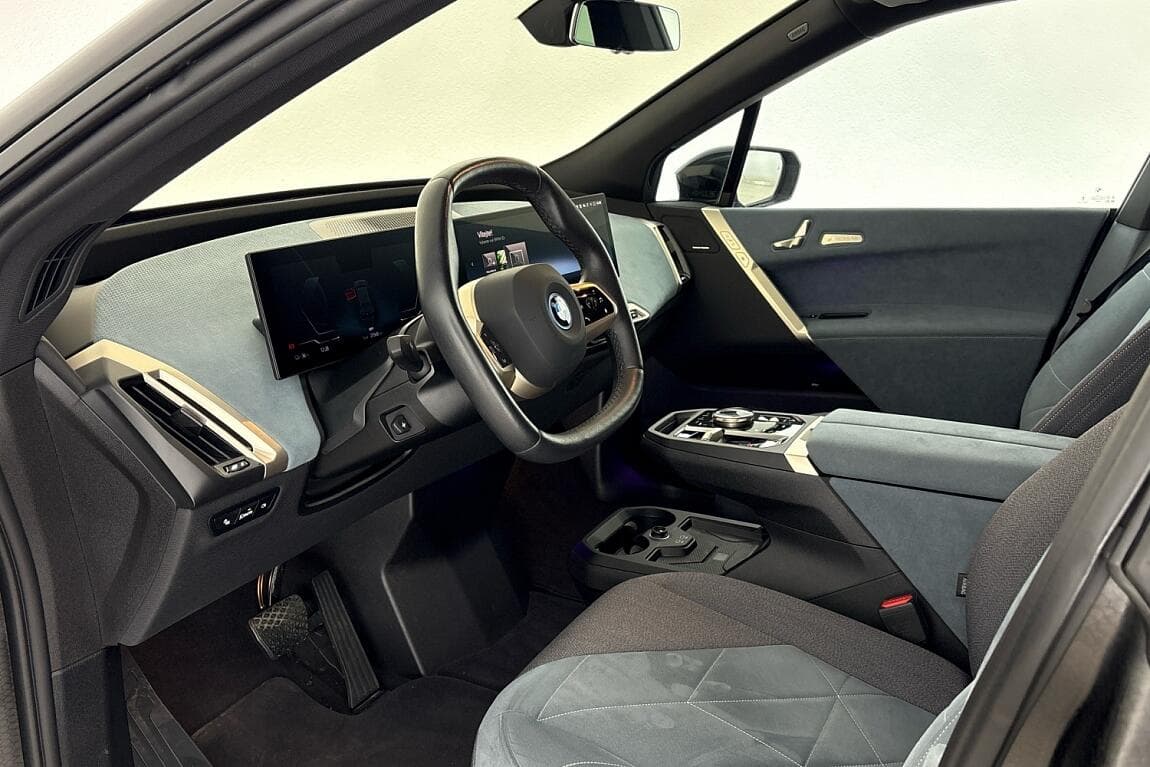 2024 BMW Ix - 26