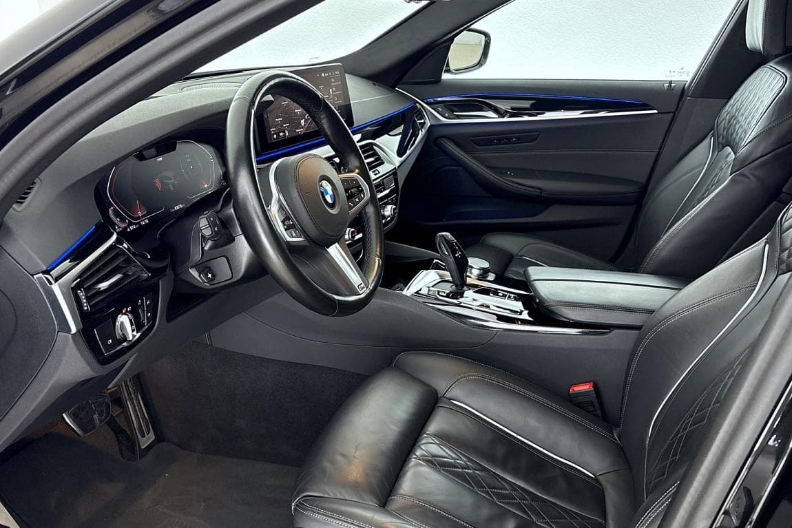 2023 BMW 5-Series - 26