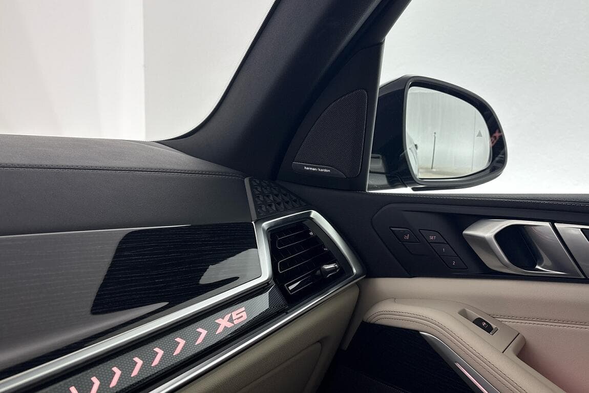 2025 BMW X5 - 19