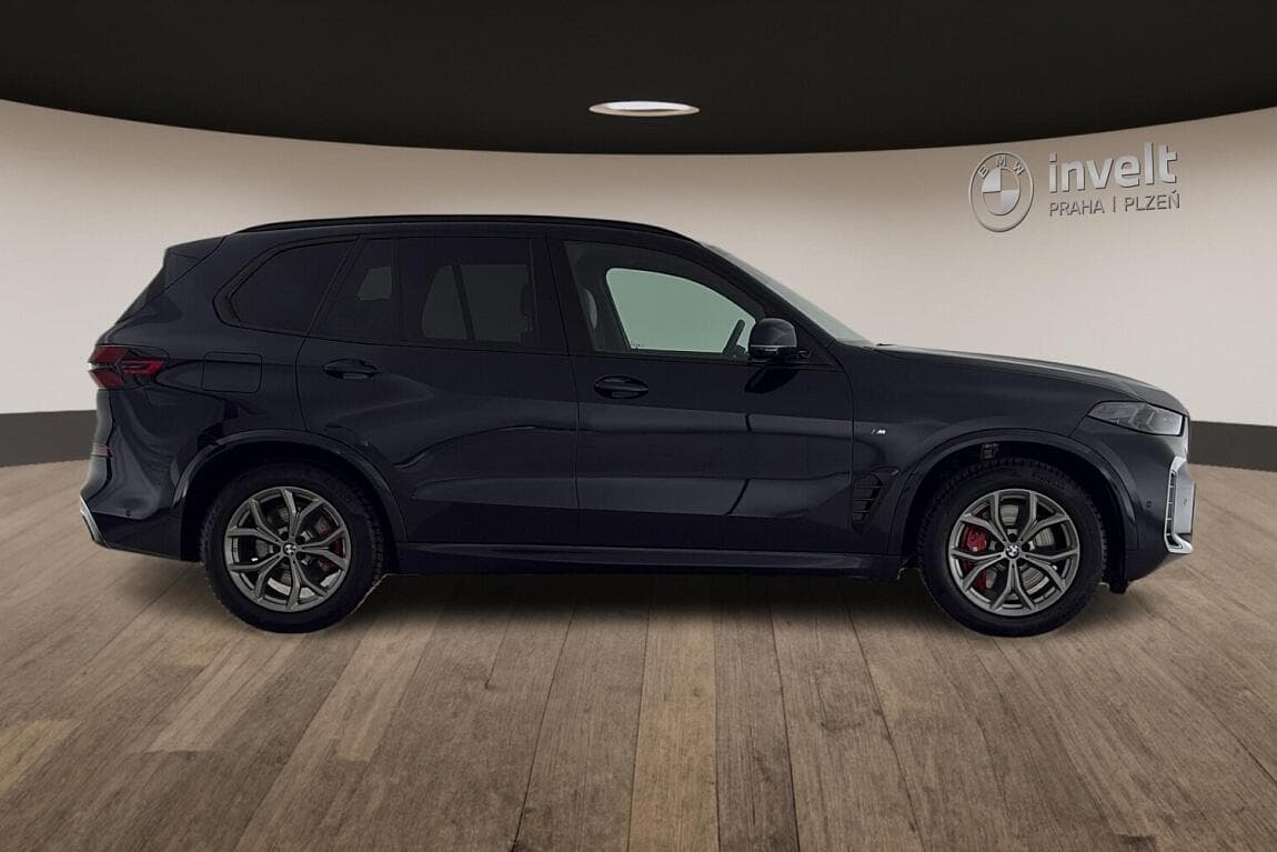 2025 BMW X5 - 2