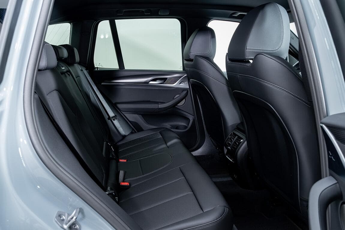 2024 BMW X3 - 12
