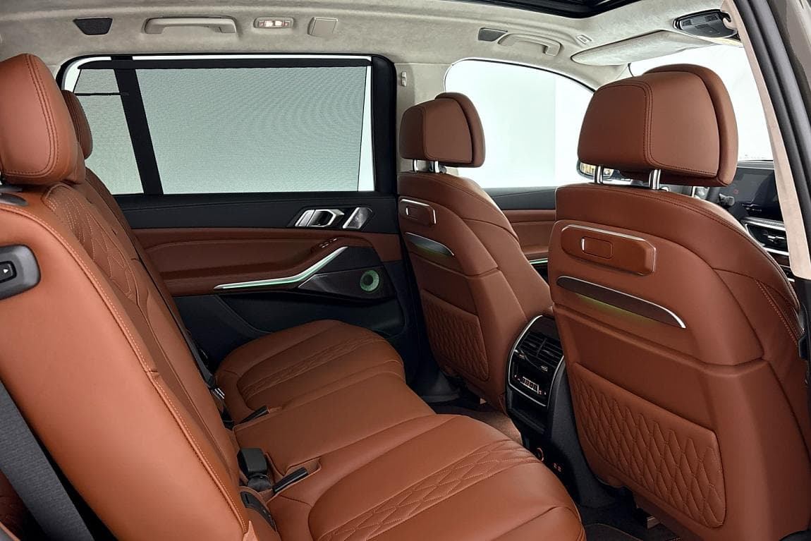 2025 Alpina Xb7 - 11