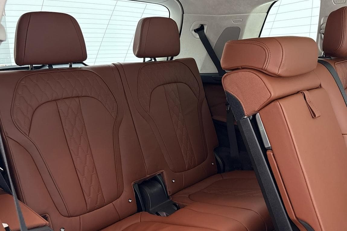 2025 Alpina Xb7 - 12