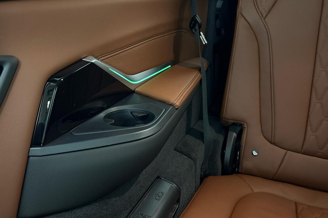 2025 Alpina Xb7 - 14