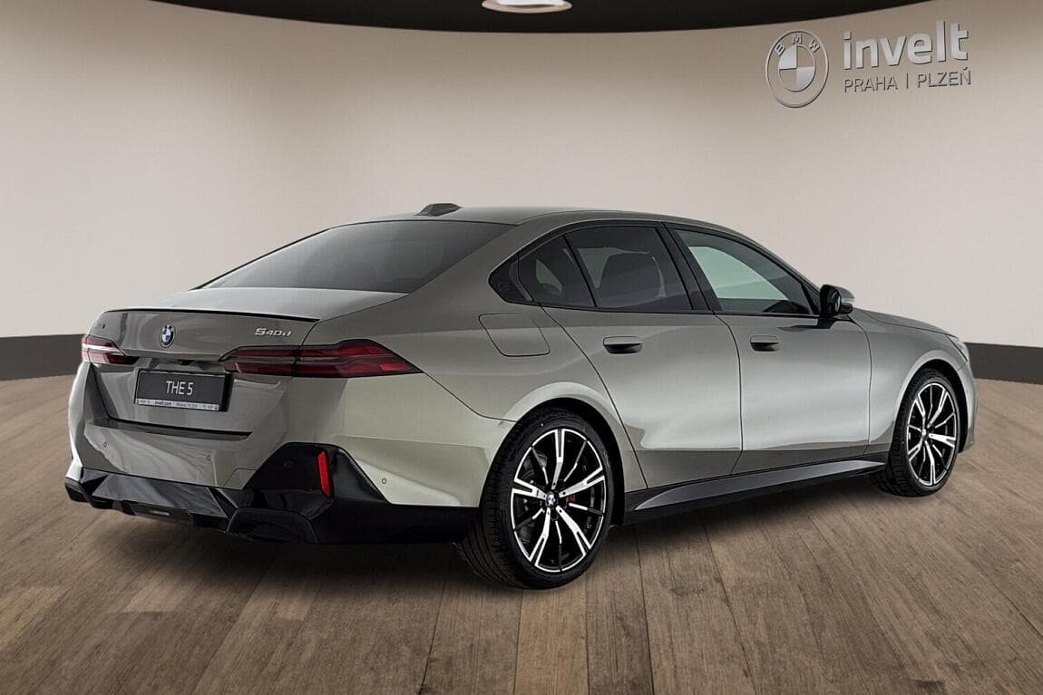 2026 BMW 5-Series - 3