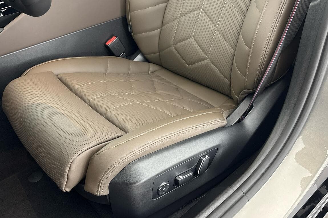 2026 BMW 5-Series - 7