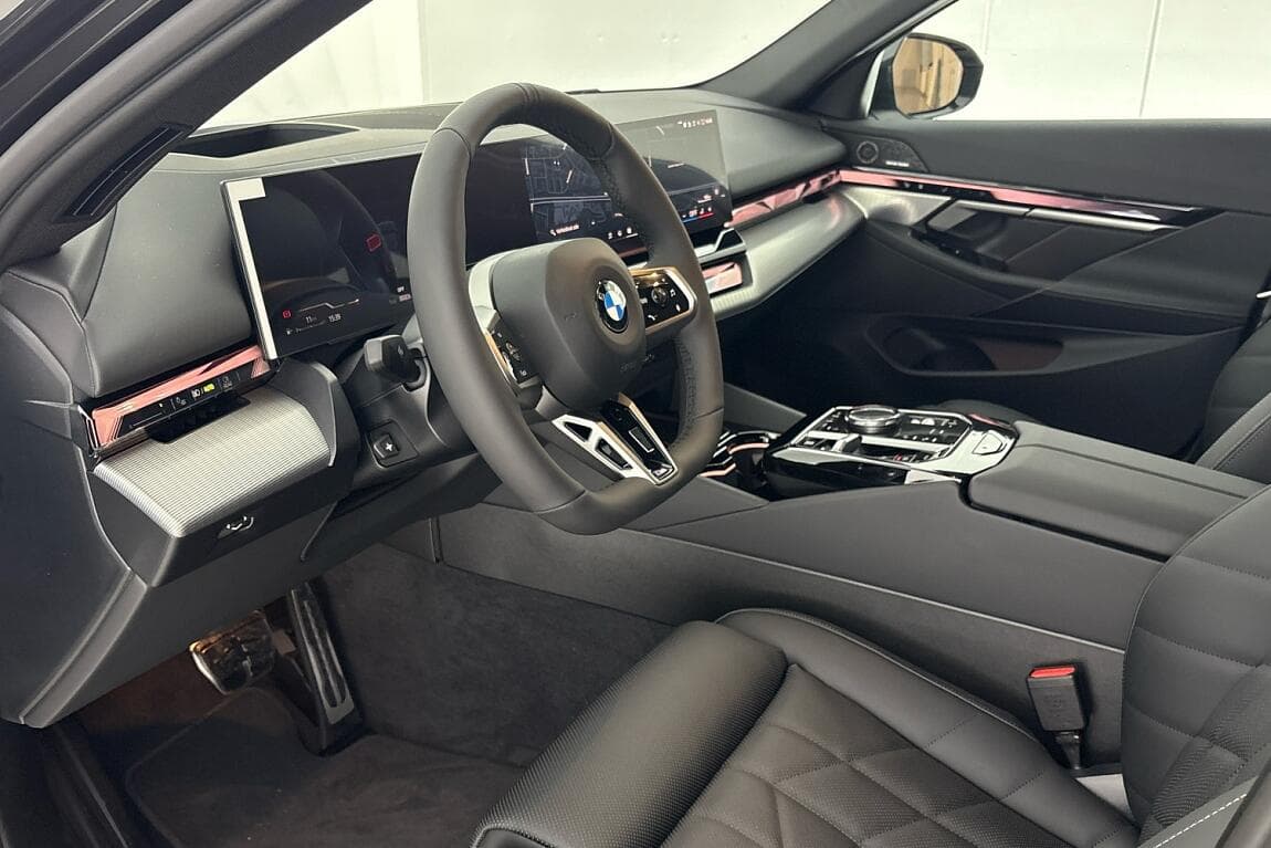 2025 BMW 5-Series - 6