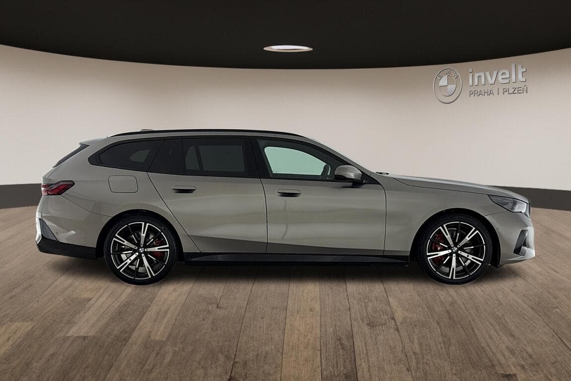 2025 BMW 5-Series - 2