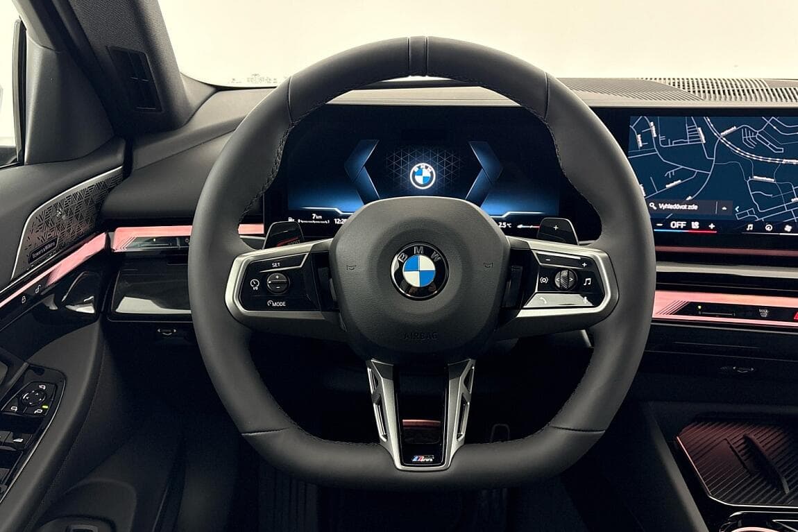 2025 BMW 5-Series - 8