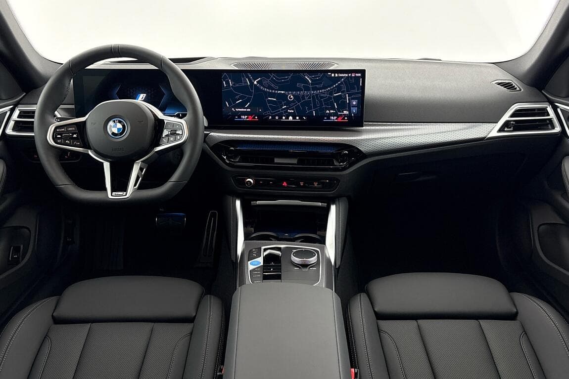 2025 BMW I4 - 14