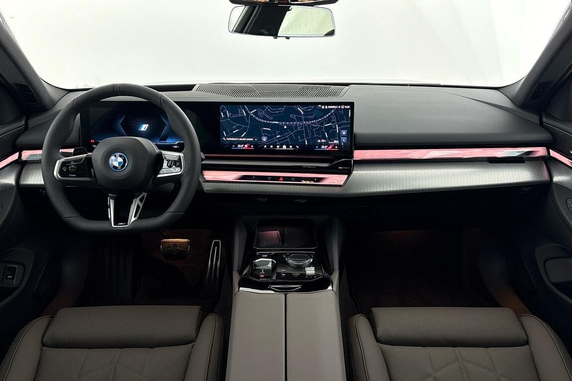 2025 BMW I5 - 7
