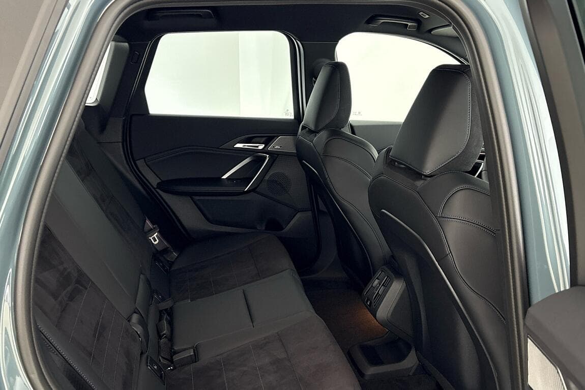 2025 BMW Ostatní - 11