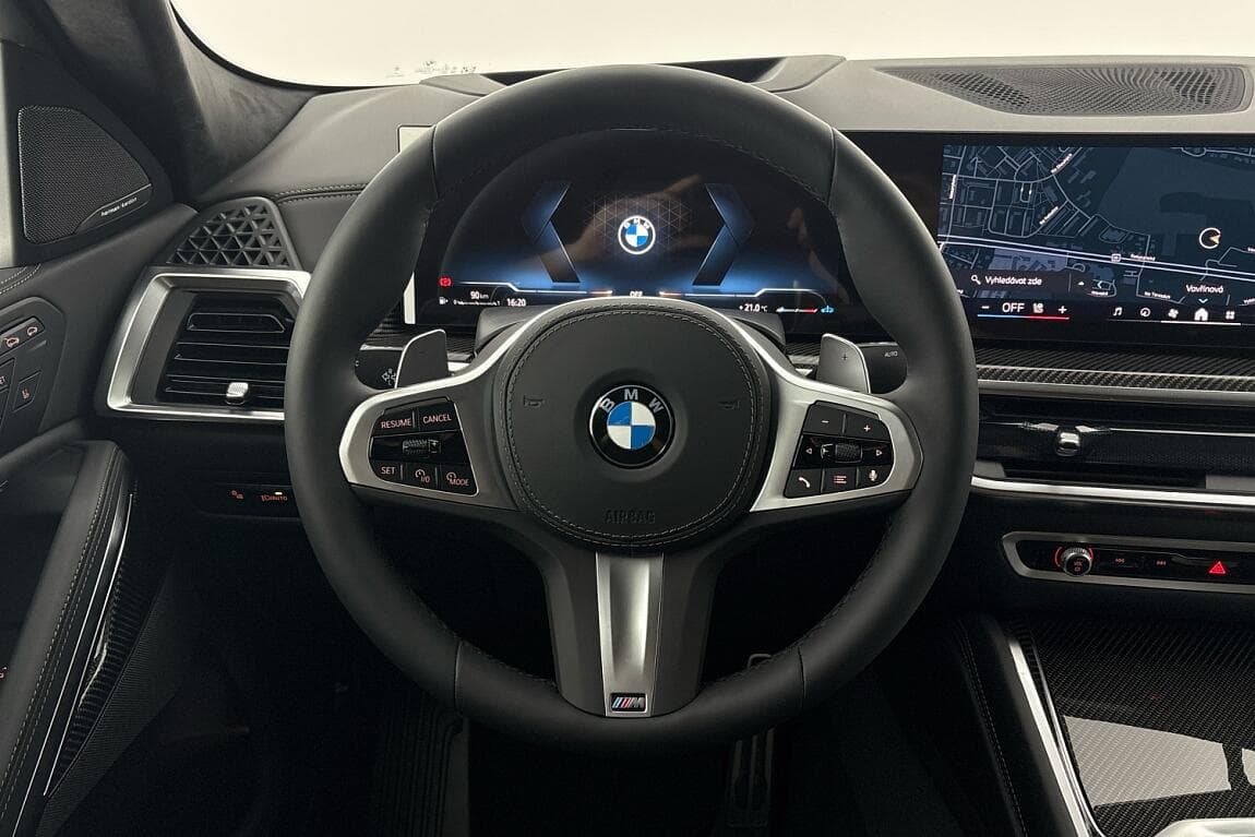 2025 BMW X6 - 12