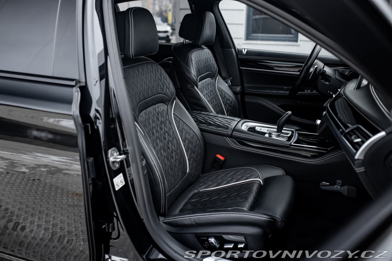 2022 BMW 7-Series - 12