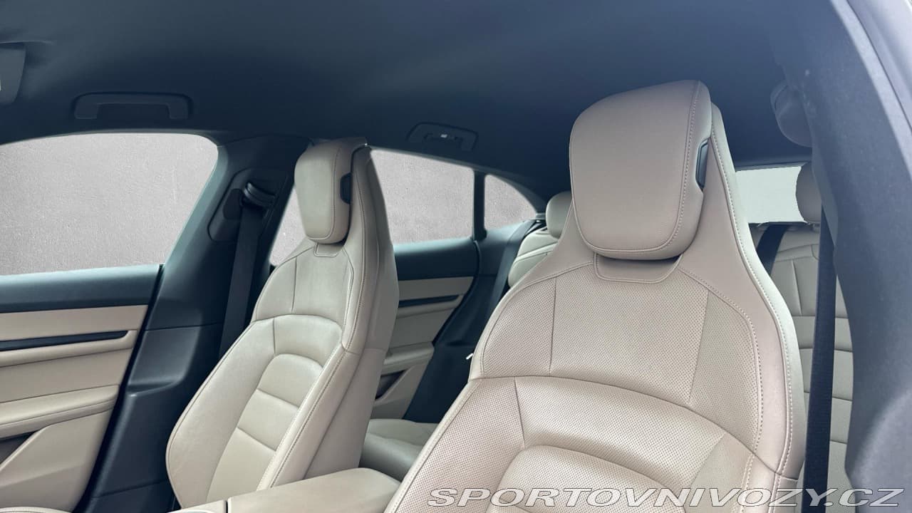 2023 Porsche Taycan - 16