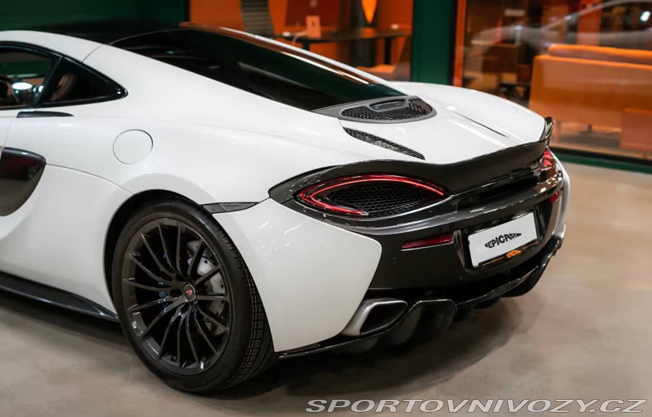 2017 McLaren 570s - 12