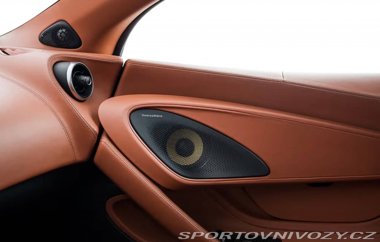 2017 McLaren 570s - 15