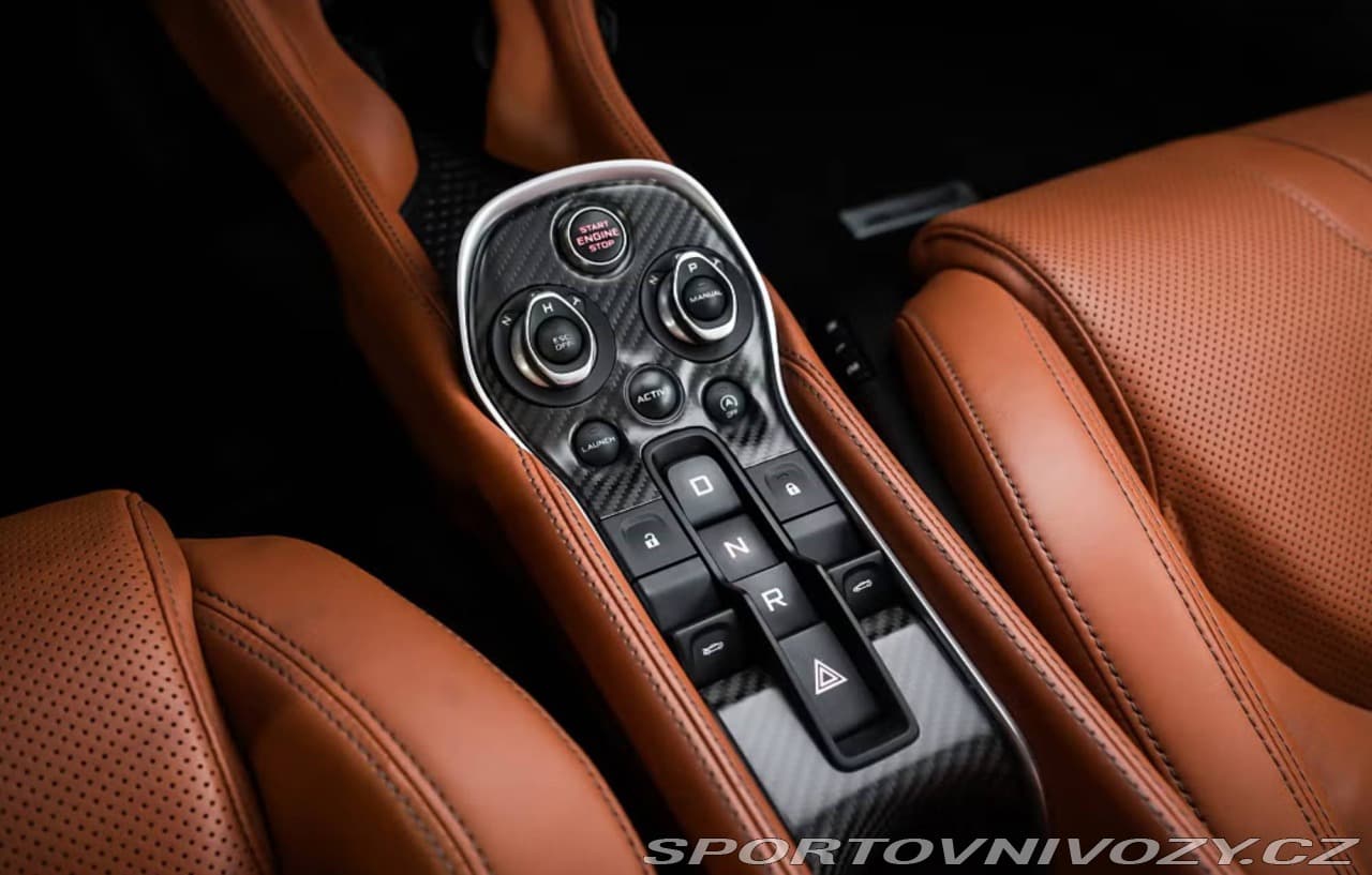 2017 McLaren 570s - 16