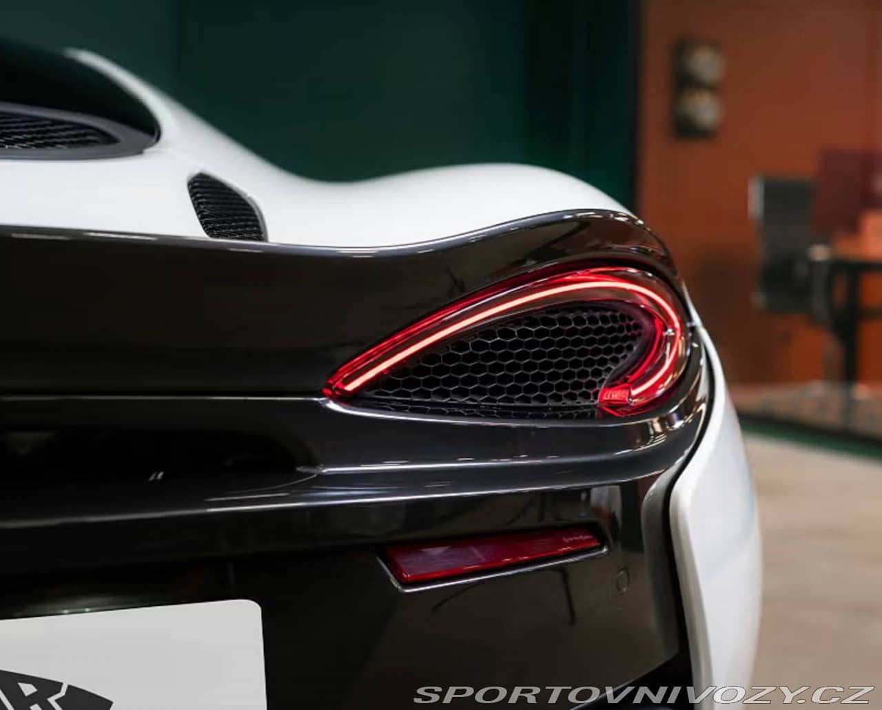 2017 McLaren 570s - 8