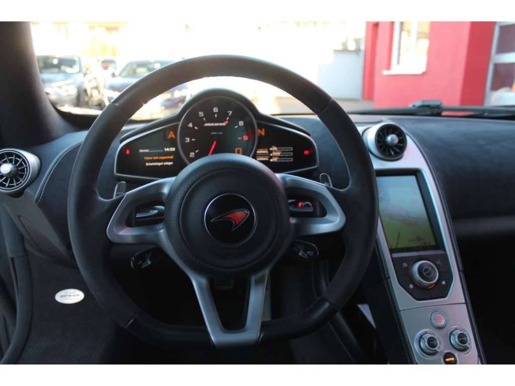 2012 McLaren Ostatní - 10