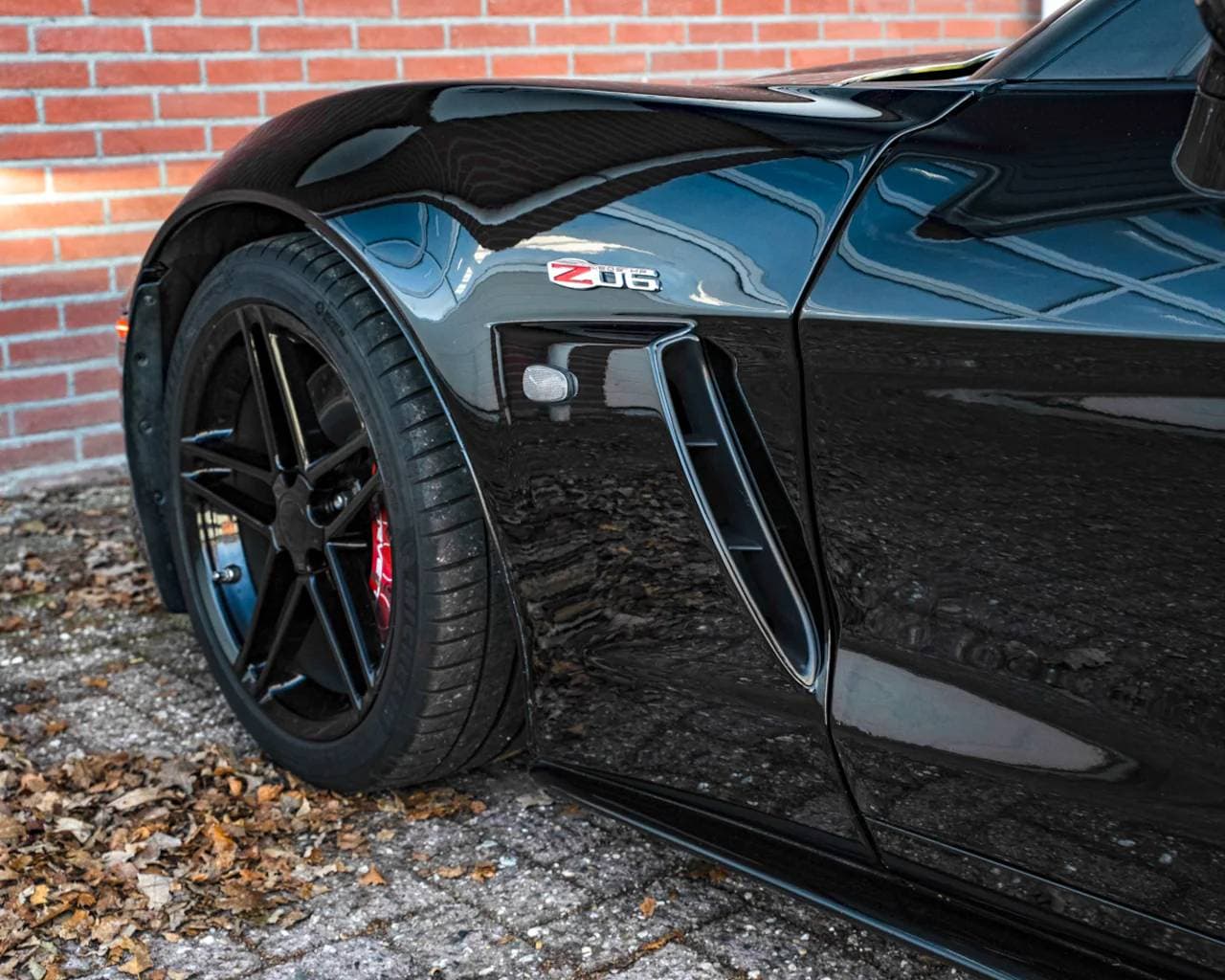 2010 Chevrolet Corvette - 10