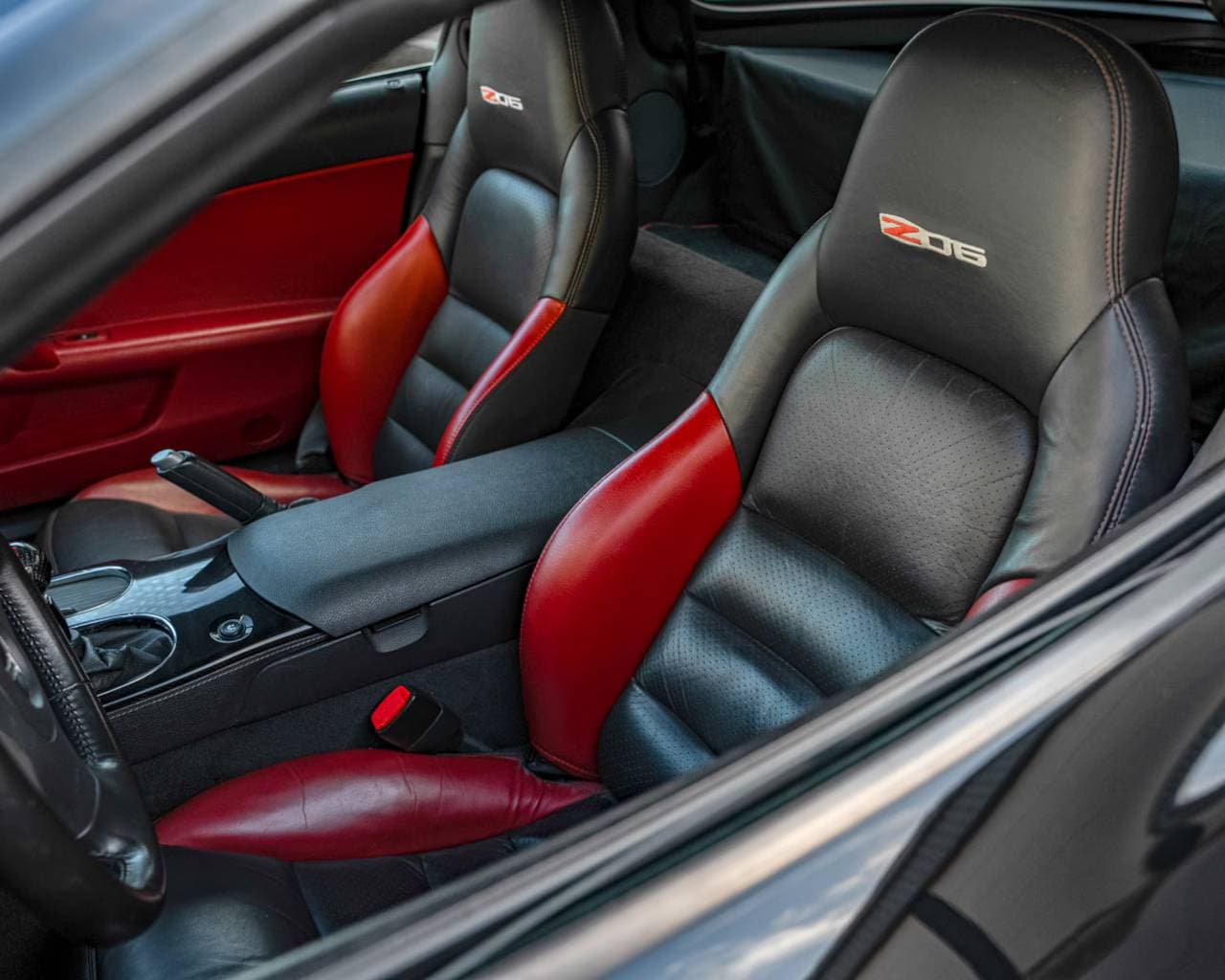 2010 Chevrolet Corvette - 17