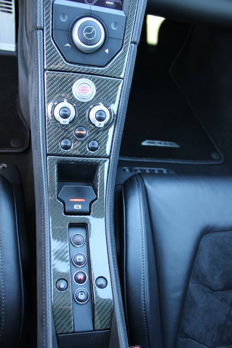 2012 McLaren Ostatní - 12