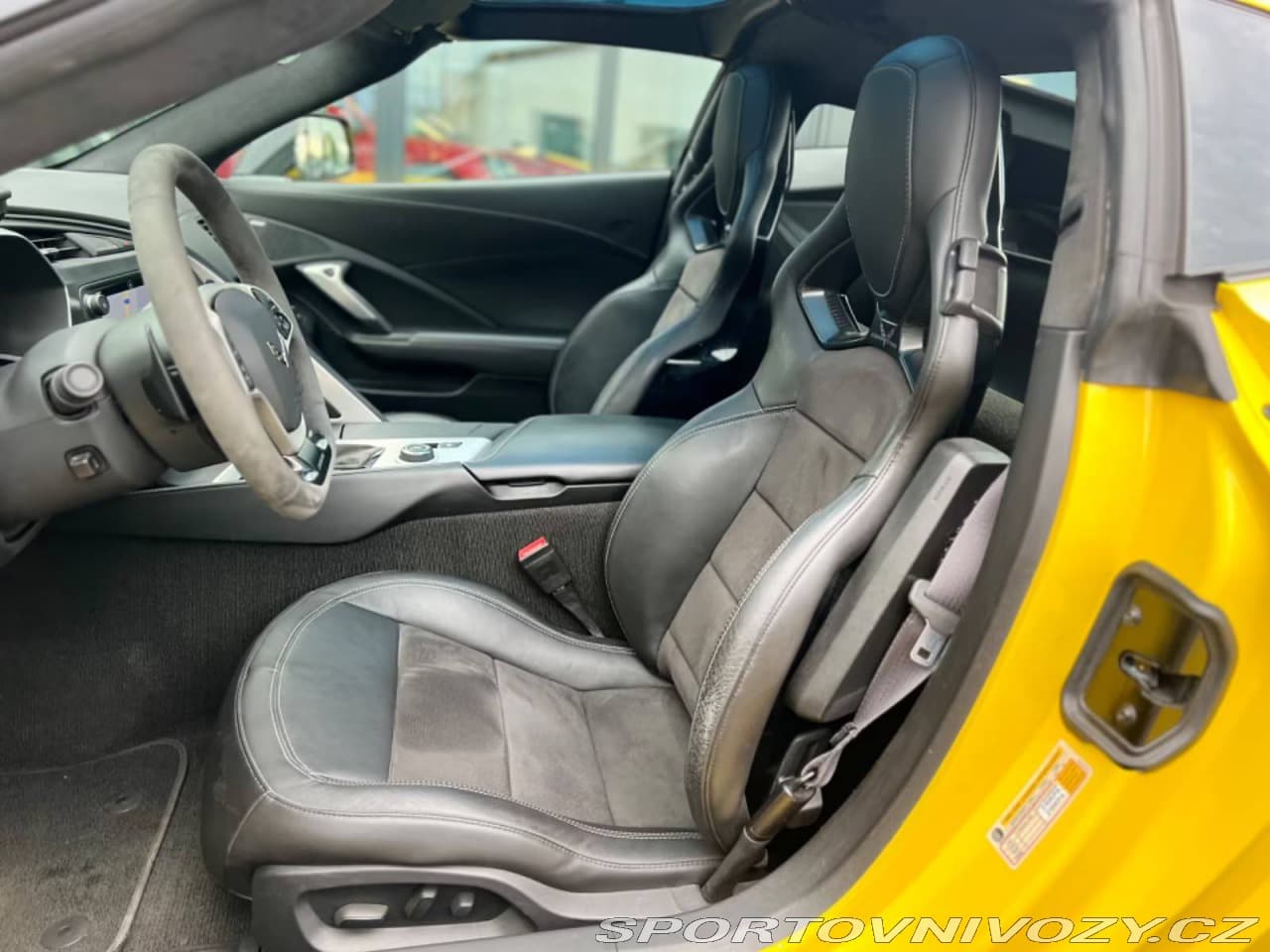 2016 Chevrolet Corvette - 9