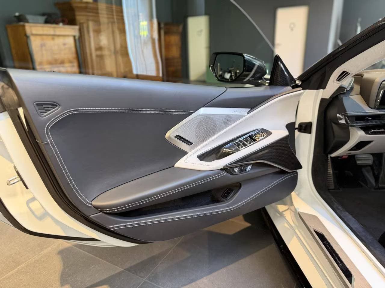 2022 Chevrolet Corvette - 11