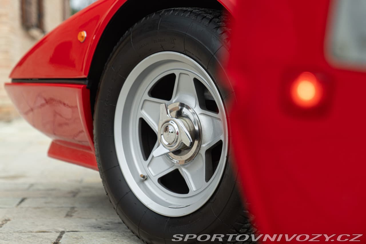 1982 Ferrari 512 - 56