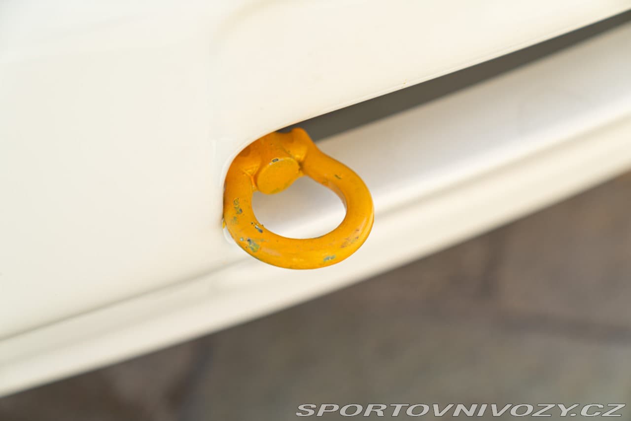 1987 Ford Sierra - 12