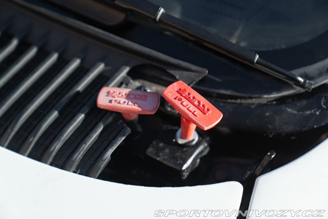 1987 Ford Sierra - 13