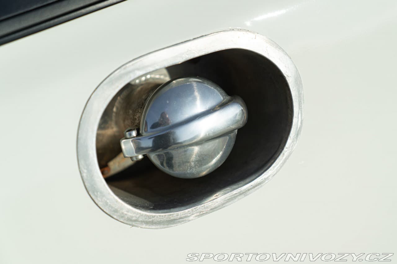 1987 Ford Sierra - 16