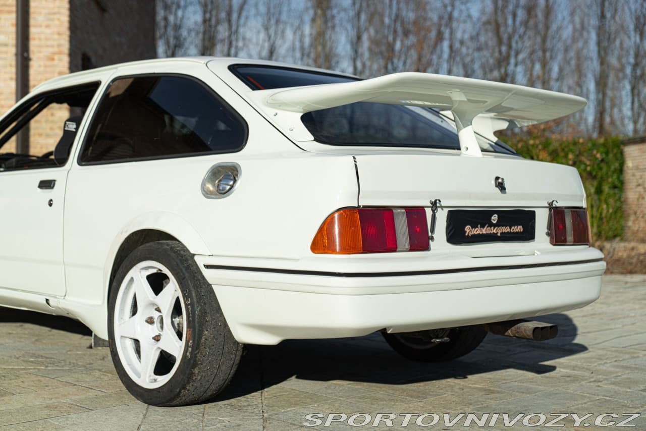 1987 Ford Sierra - 17