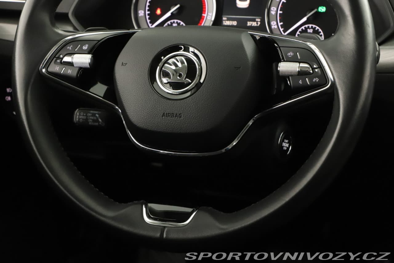 2021 Škoda Superb - 8