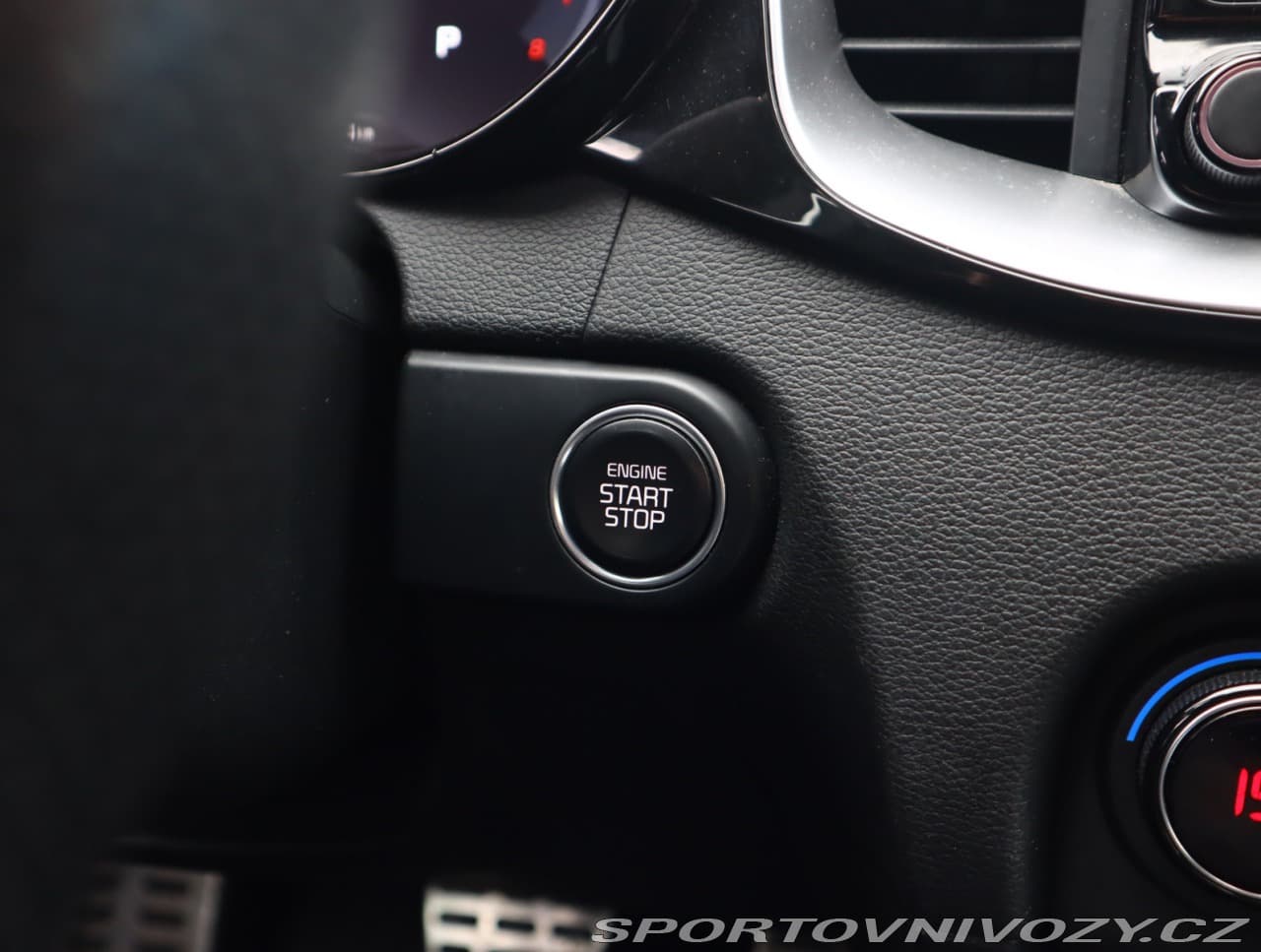 2020 Kia Proceed - 18