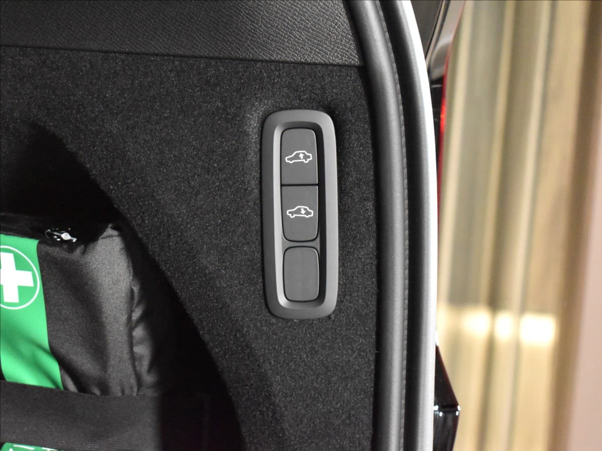 2025 Volvo Ostatní - 7