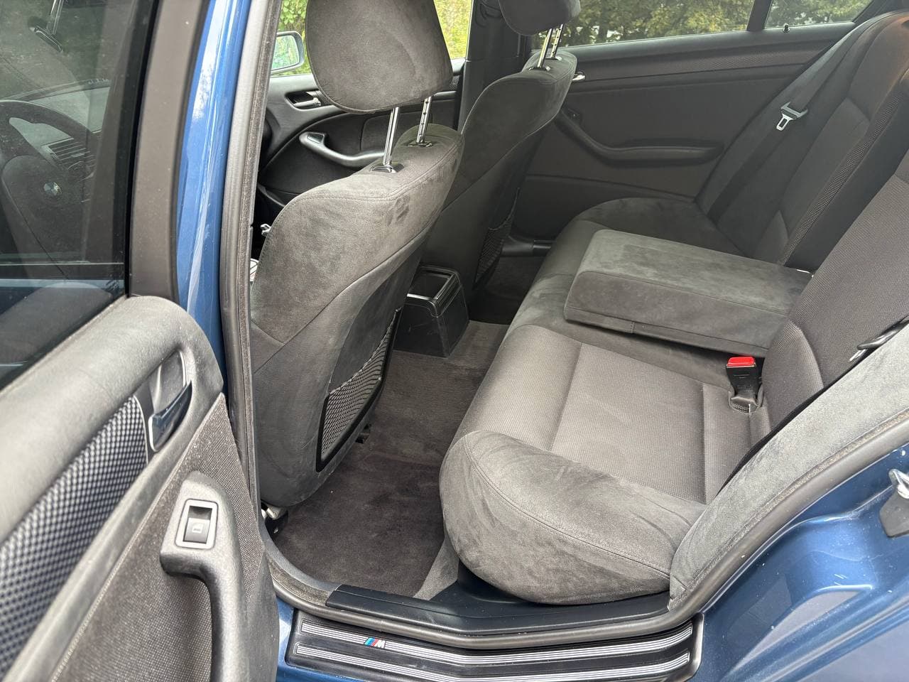 2003 BMW 3-Series - 6