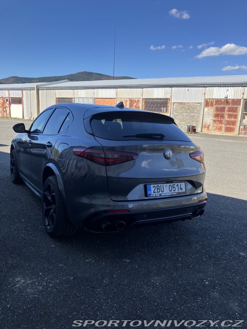 2018 Alfa Romeo STELVIO - 10