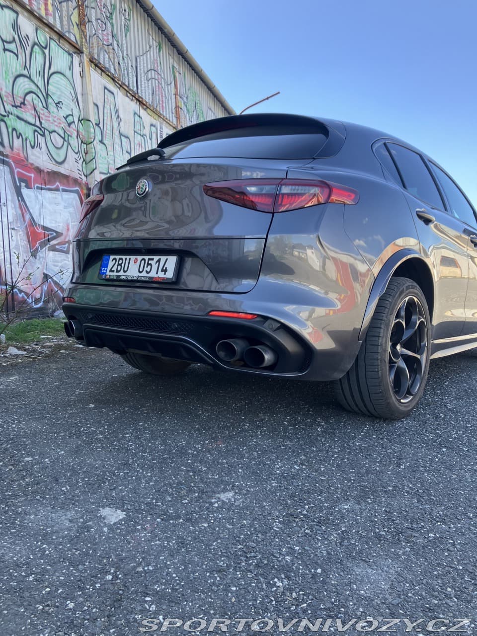 2018 Alfa Romeo STELVIO - 9